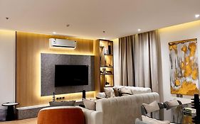 Luxury Smart Apartment A11